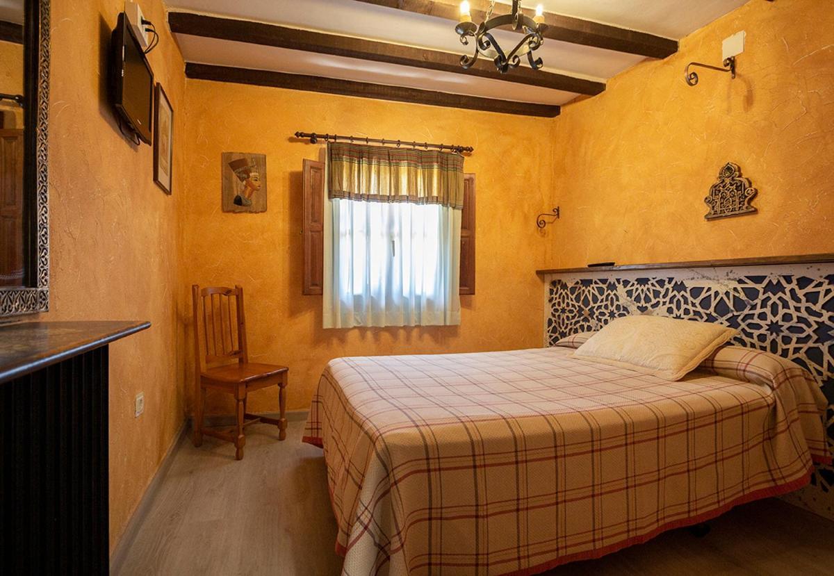 Hotel Rural Calatañazor Екстериор снимка