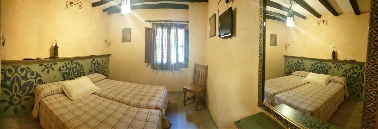 Hotel Rural Calatañazor Екстериор снимка
